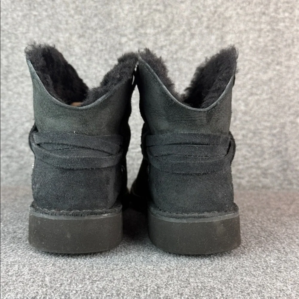 UGG Pasqual Women’s Sz 6 Black Suede Shearling Flat Pull On Ankle‎ Boots